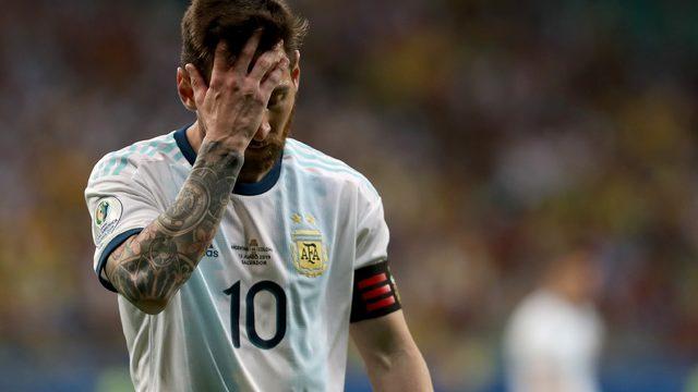Her şey finalde oldu! Messi'den sakatlık haberi