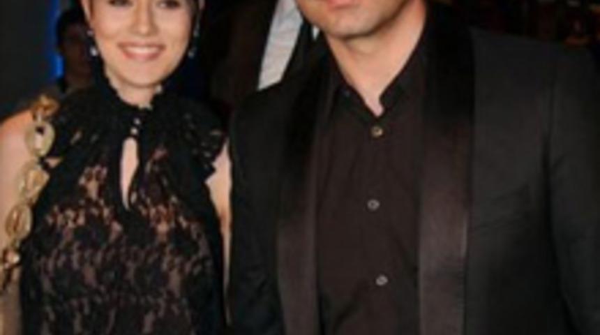 Ayrılığa Dayanamadılar