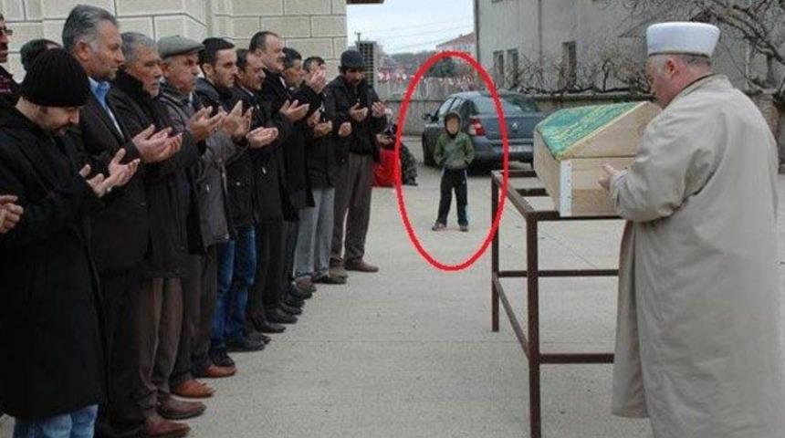 5 yaşındaki çocuk ablasını vurdu