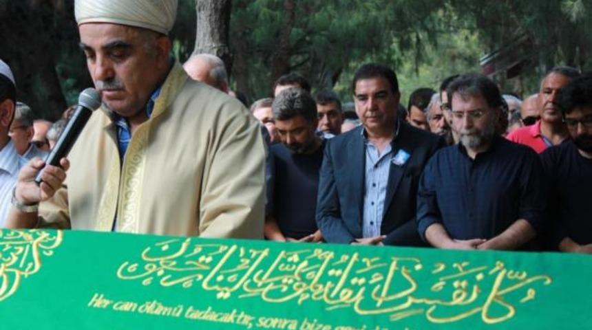 Ahmet Hakan’ın babası toprağa verildi