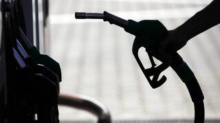 Akaryakıt fiyatları değişiyor! Motorinde beklenen indirim geliyor! Benzinde ise...