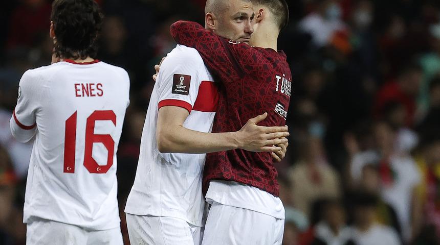 Türkiye, Portekiz maçındaki penaltıda tek yürek oldu! Atış kaçtı, herkes yıkıldı...