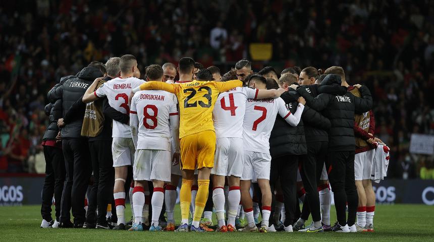 Portekiz - Türkiye maçı öncesinde yaşananlar ortaya çıktı! Bir futbolcu, Kuntz'a karşı çıktı...