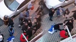 Çocuklara cinsel organını gösterip taciz etti! Mahalle ayağa kalktı