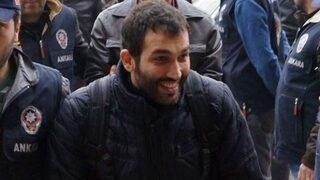 Barış Atay serbest