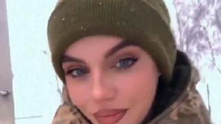 Ukrayna’nın fenomen kadın askerleri! Sosyal medyada danslarıyla gündem yarattılar