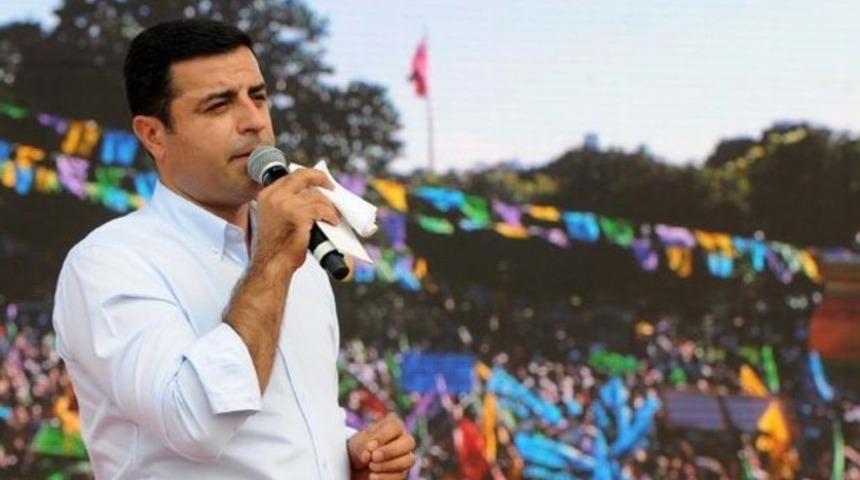 Diyarbakırlı İzmirli'nin yanında