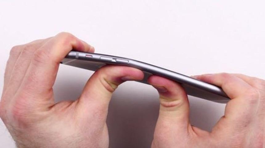 Bükülen iPhone 6 Plus'lar ücretsiz değişiyor