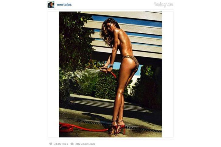 Gisele otomobilde soyundu G3