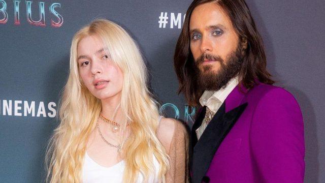 Aleyna Tilki'nin galaya gittiği sütyenli kıyafet olay oldu! Dünyaca ünlü oyuncuyla yan yana geldi