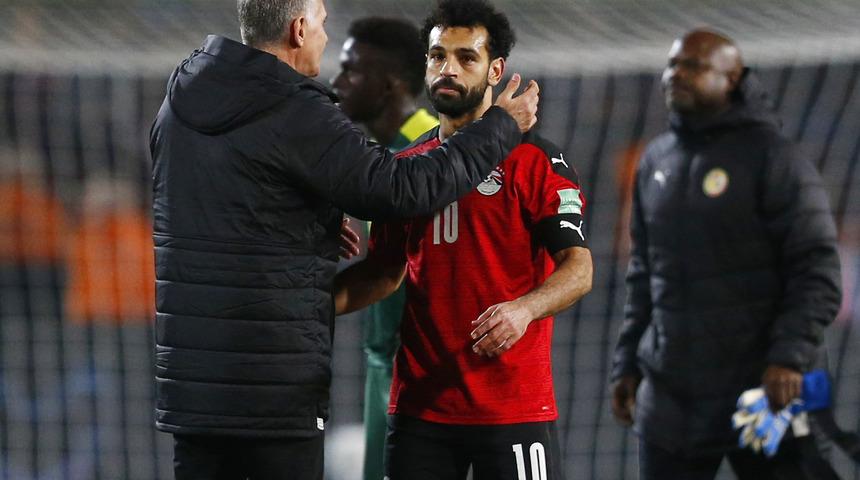 Mısır Milli Takımı'na saldırdılar! "Irkçılık, yaralanma..."