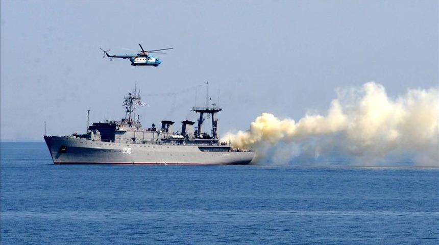 Rusya'dan tehlikeli hamle! Japonya'ya 'gözdağı' verdiler... O bölgede tatbikat başladı