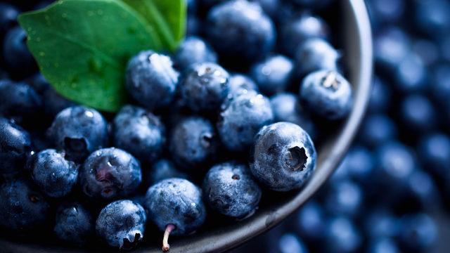 Hafızayı güçlendirir, sindirimi kolaylaştırır! Yaban mersininin faydaları nelerdir?