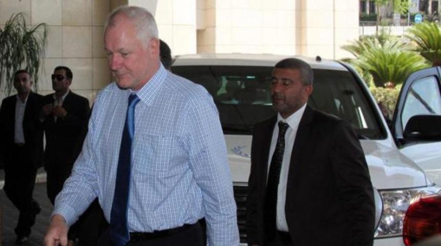 Herkes onun ağzından &ccedil;ıkacakları bekliyor