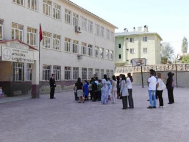 Boykot, Hakkari de sınıfları boş bıraktı 1