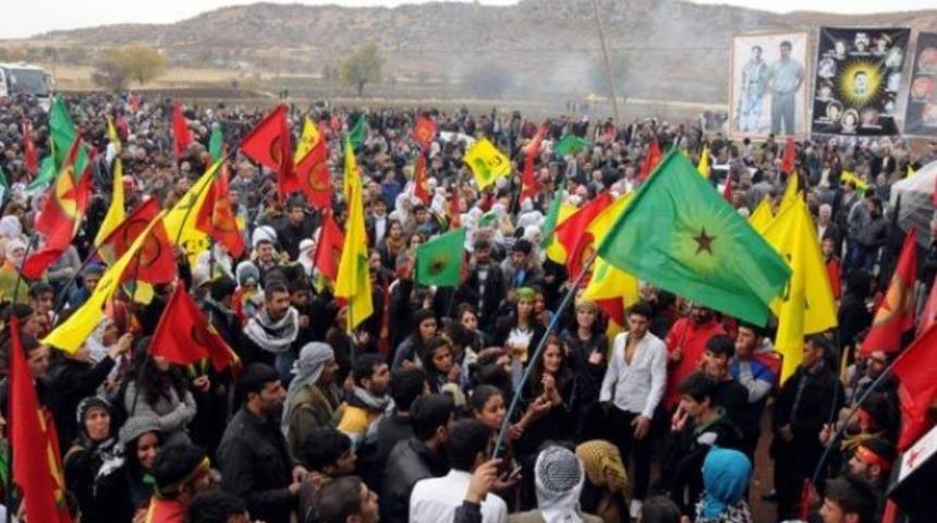 BDP'liler Fis k&ouml;y&uuml;nde PKK'nın kuruluşunu kutladılar