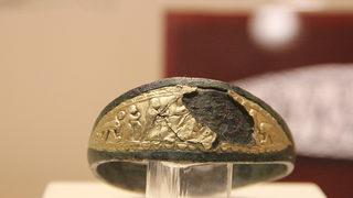 Çorumlu çiftçi tarlasını sürerken buldu! Dünyada eşi benzeri yok