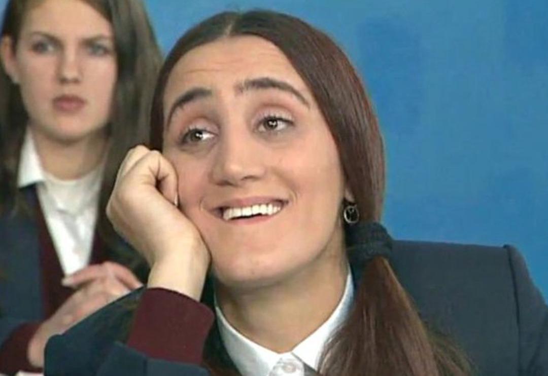 Son haliyle g&uuml;ndem olan '&Ccedil;ılgın Bediş'in 'Banu'su Sonay Aydın ekonomik krizi hatırlattı