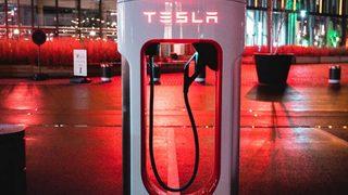 Tesla, Türkiye için bir ilan daha açtı: Mesleğiniz buysa hemen başvurabilirsiniz!