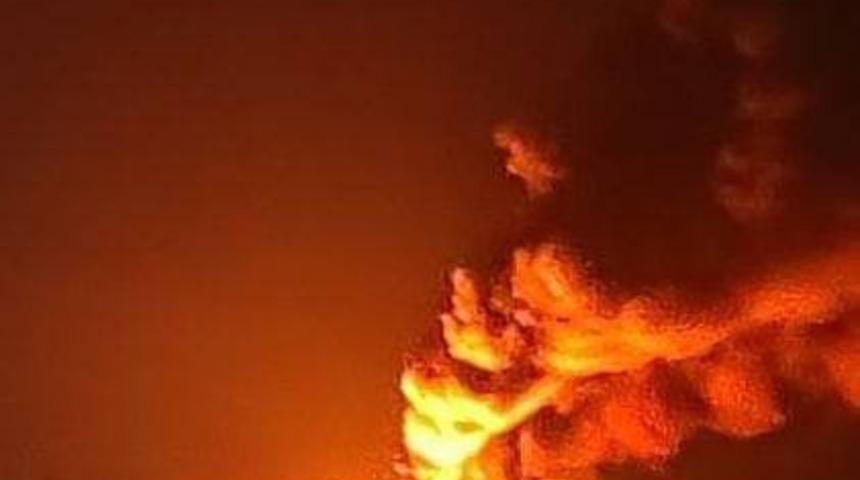 Rus ordusu Ukrayna'da petrol deposunu vurdu