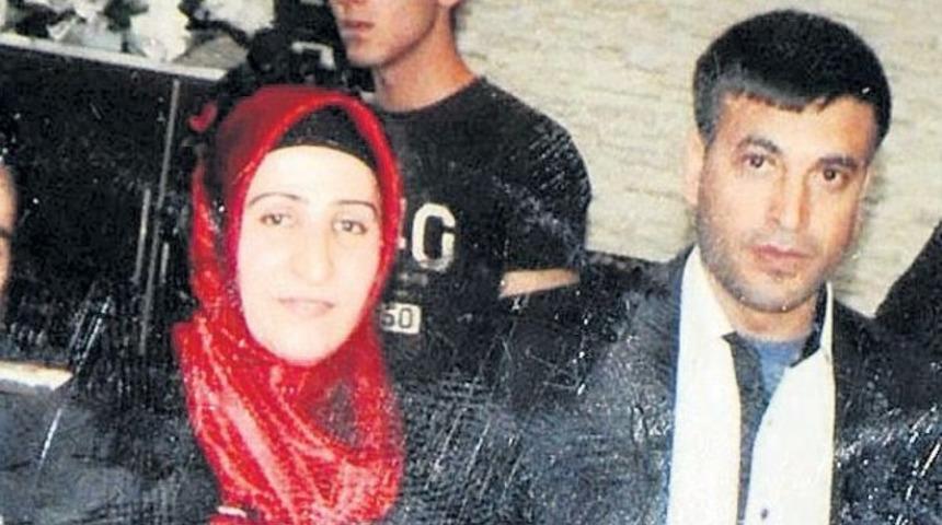 'Alo polis, şu anda eşimi &ouml;ld&uuml;r&uuml;yorum&rsquo;