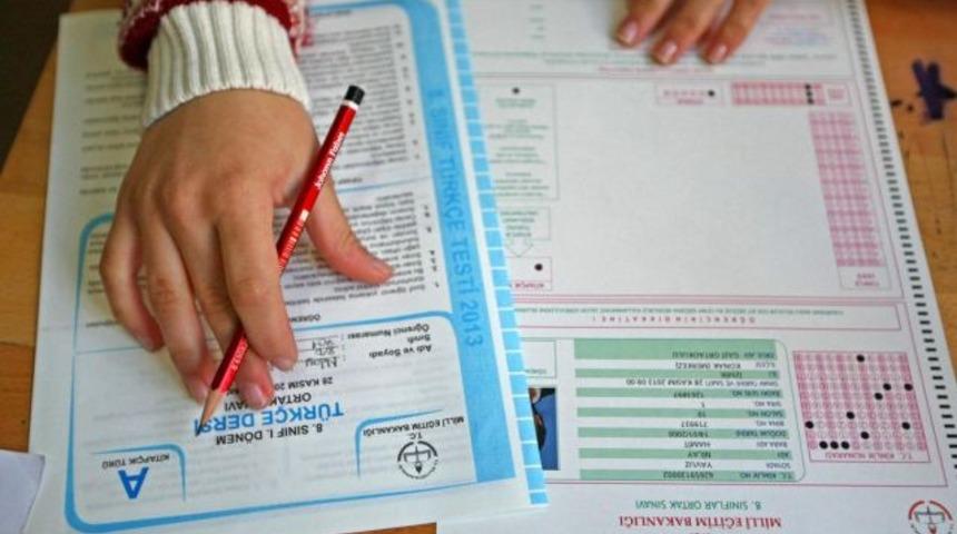 'Soru kitapçığı çalındı' iddiası