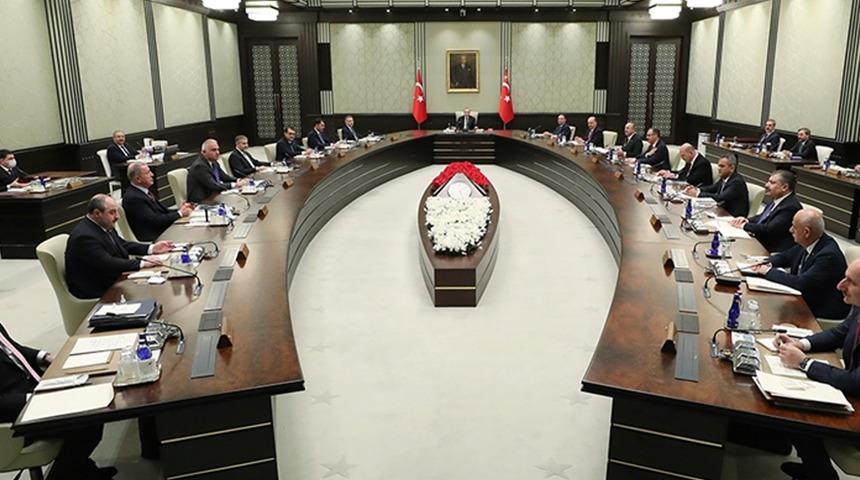 Asgari ücrete ikinci zam, emekli ikramiyeleri… Türkiye’nin gözü kulağı kabine toplantısında olacak! 