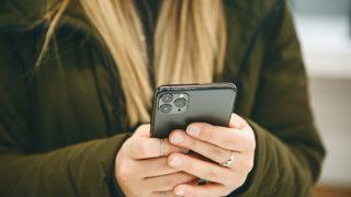 Anket sonucu gösterdi: iPhone'un üreticisi Apple, gençler arasında popüler