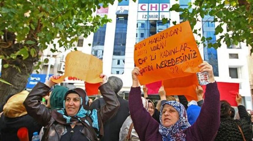 AK Partili kadınlar Kamer Genç'i protesto etti