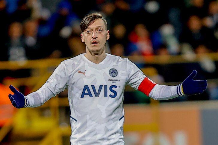 Son dakika: Mesut Özil'den transfer cevabı! MLS'e gidiyor mu?