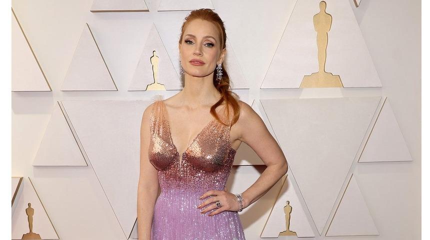 Fotoğraflarla Kraliçe'nin Platin Jübile kutlamaları: İngiltere'de Kraliçe 2. Elizabeth'in tahttaki 70. yılı kutlanıyor