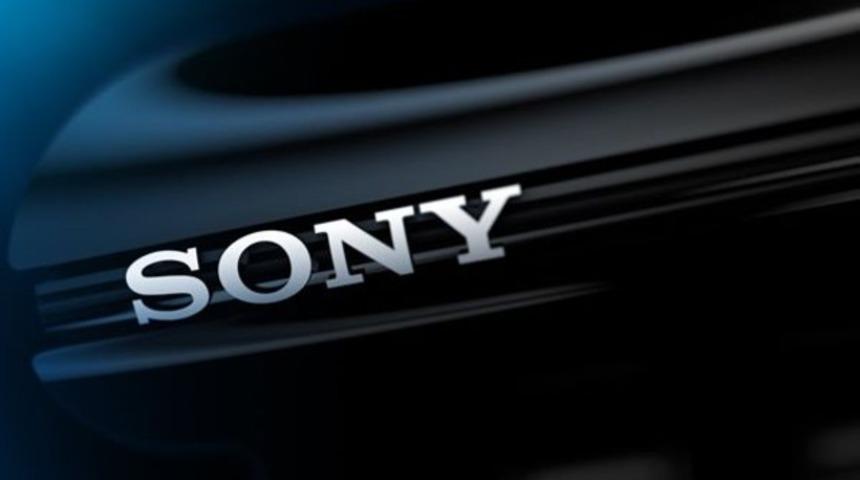 Sony&rsquo;nin Y&uuml;z&uuml; G&uuml;lmeye Başladı