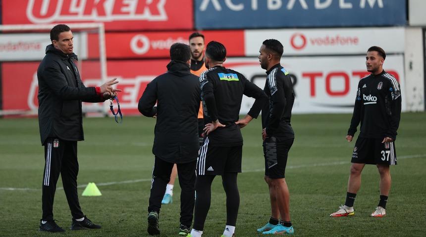 Beşiktaş'ın yeni teknik direktörü Valerien Ismael, antrenmana vinç getirtti!