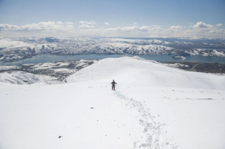 Trenkking ve fotoğraf tutkunları akın etti! Tunceli’nin karla kaplı zirvesi görenleri mest etti G4