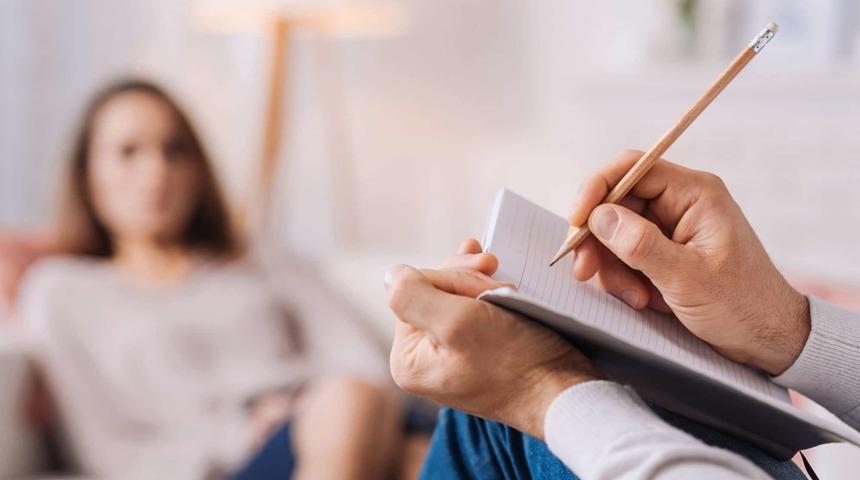 Psikologdan danışanına online terapi sırasında cinsel taciz! Tepki gösterince 10 seans ücretsiz tedavi teklif etti