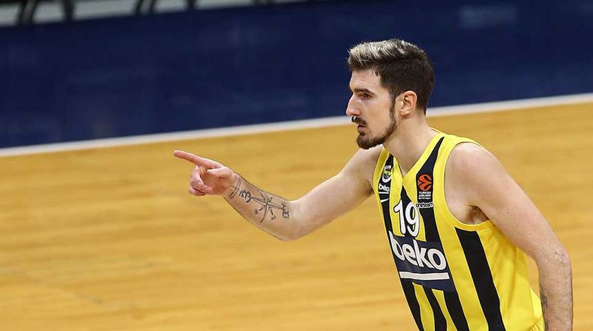 Nando de Colo, en az 3 hafta takımdan ayrı kalacak
