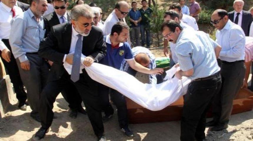 Bakan Yıldız'ın acı g&uuml;n&uuml;