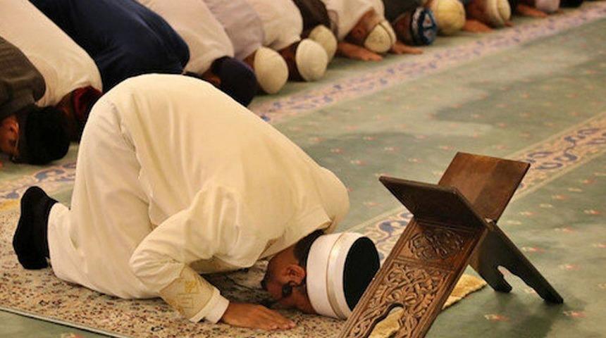 2023 ilk teravih namazı ne zaman, saat kaçta? Teravih namazı nasıl kılınır? Diyanet 2023 imsakiyesi