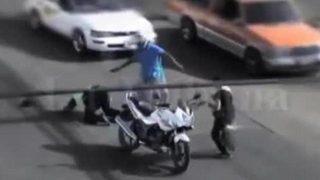 Polisi cadde ortasında böyle öldürdüler!