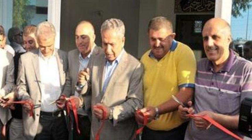 "İş yapıyorlar, iki laf edemiyorlar"