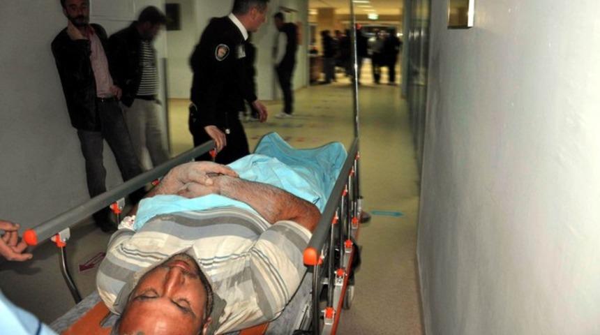 Su kanalındaki k&ouml;pr&uuml; inşaatı &ccedil;&ouml;kt&uuml;: 3 yaralı