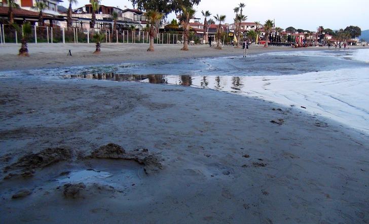 Deniz suyu 50 metre çekildi! Depremin habercisi mi? Uzmanlardan hemen açıklama geldi G2