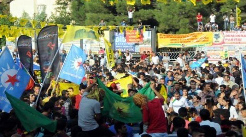 Diyarbakır ve Kadıköy'de barış mitingi