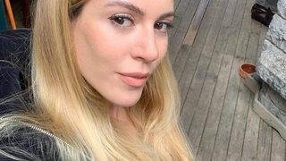 İkinci bebeğine 8 aylık hamile Sinem Kobal hayran bıraktı