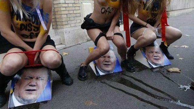 FEMEN Paris'te Ukrayna Devlet Başkanı'nı protesto etti