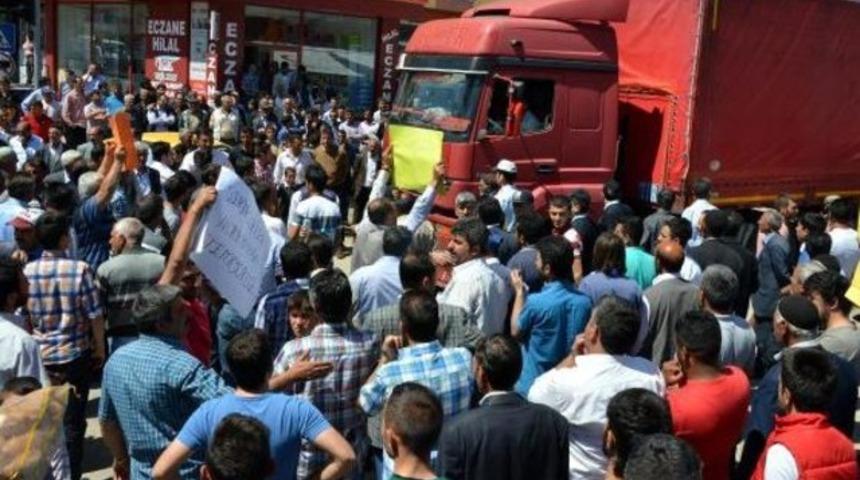 O ilçede vatandaşlar ayaklandı