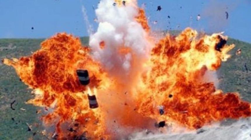 Afganistan'da polis karakoluna bombalı saldırı