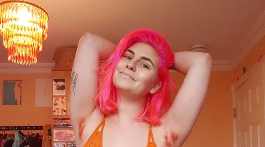 Beden pozitifliği savunucusu olan Ruby Rare, olumsuz eleştirilere yanıt verdi! “Büyük bedenim hem de vücut kıllarımı almıyorum”