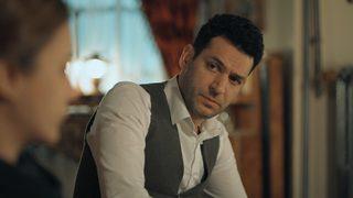 Aziz dizisi 20. yeni bölümden ön izleme sahnesi! Aziz ve Dilruba'yı gören Efnan yıkılıyor!