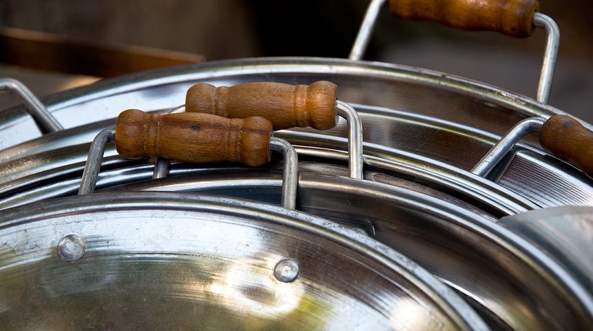 Yağ lekelerini kolayca &ccedil;ıkarabilirsiniz